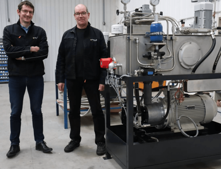 les cadres de hydrofluid technologies rachètent l'entreprise qui fabrique des installations hydrauliques en bretagne, en france et a l'étranger