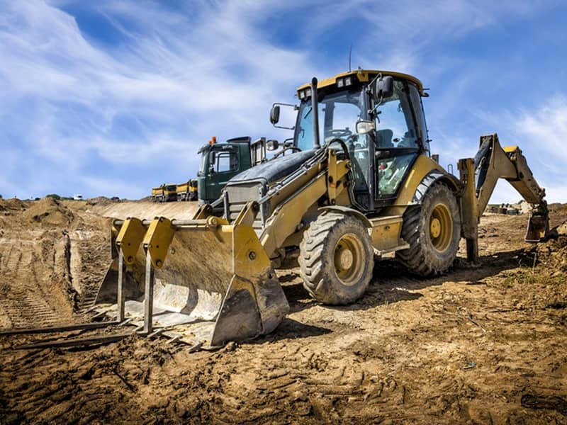 maintenance des composants hydrauliques de tracteurs pour le TP, pour l'agriculture et de camion par hydrofluid technologies à brest, caudan et lorient